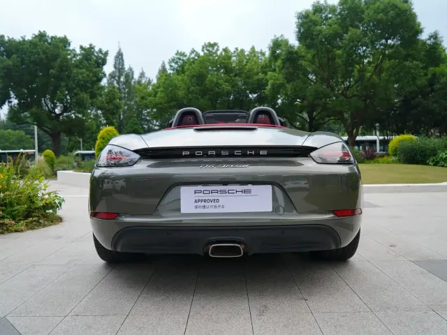 Porsche 718 — Фото автомобиля 12