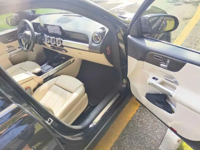 Mercedes-Benz EQB — Фото автомобиля 13