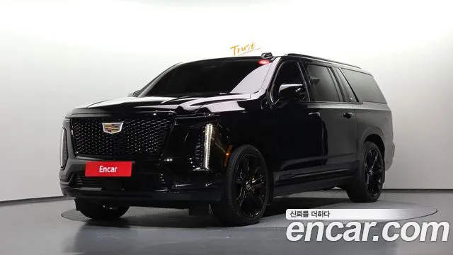 Фотография автомобиля — Cadillac Escalade