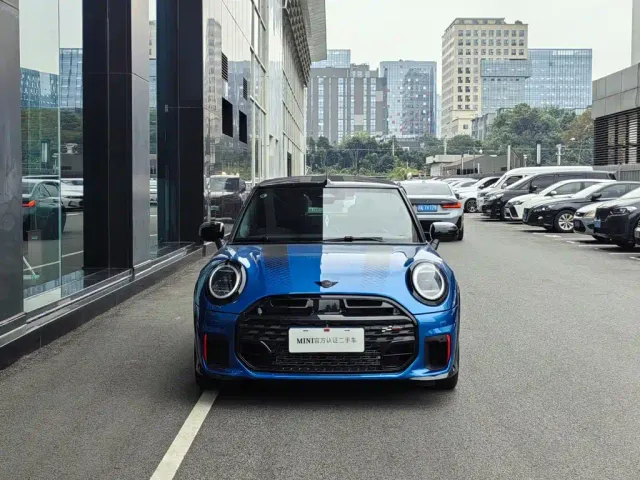 MINI John Cooper Works — Фото автомобиля 2