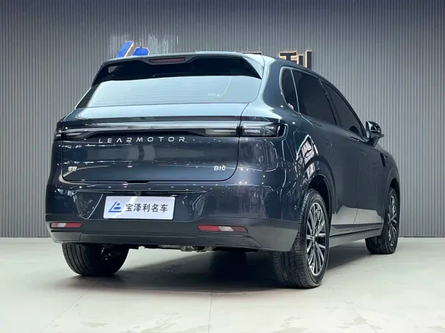 Leapmotor B10 — Фото автомобиля 3