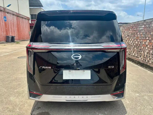 GAC Trumpchi E9 — Фото автомобиля 5