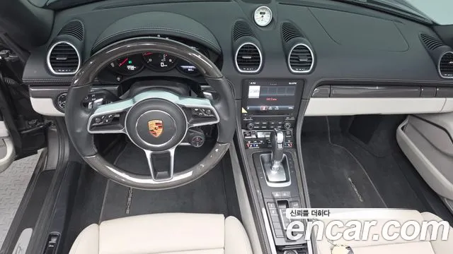 Porsche 718 — Фото автомобиля 12