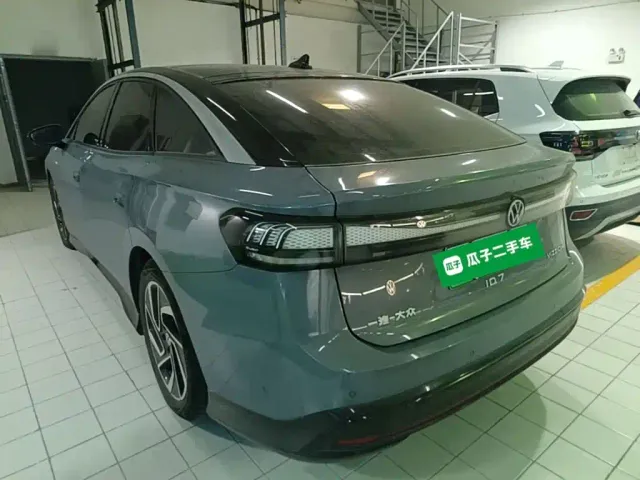 Volkswagen ID.7 Vizzion — Фото автомобиля 4