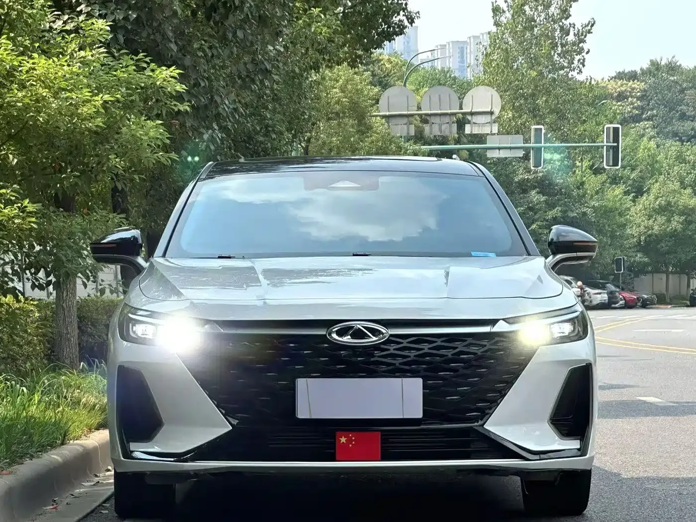 Chery Arrizo 8 2024 1.6T DCT Smart — Фото автомобиля 2