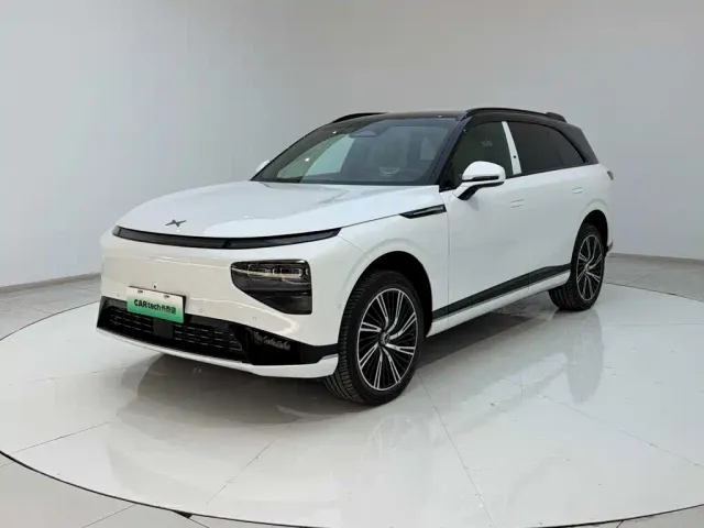 Xpeng G9 — Фото автомобиля 5