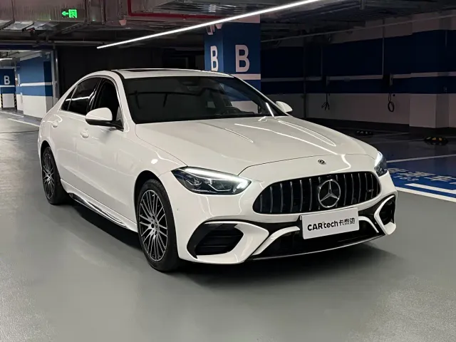 Mercedes-Benz C-Class — Фото автомобиля 2
