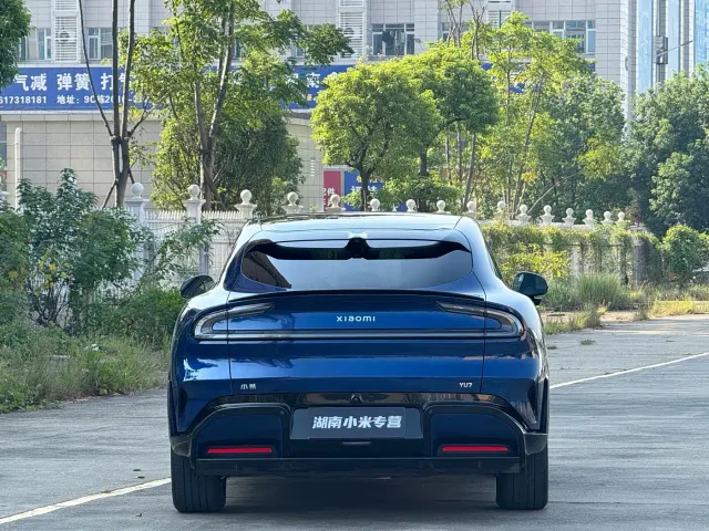 Xiaomi YU7 — Фото автомобиля 13