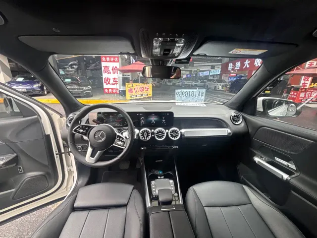 Mercedes-Benz GLB-Class — Фото автомобиля 13