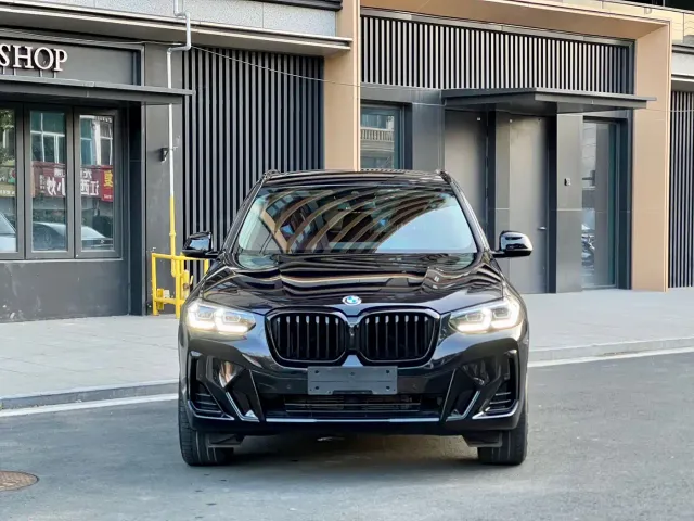 BMW X3 — Фото автомобиля 2