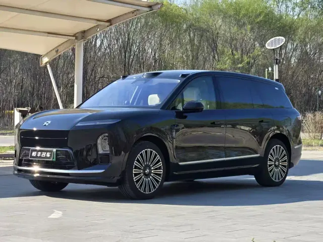 Фотография автомобиля — Nio ES8