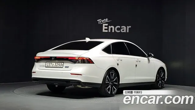 Honda Accord 11th Gen — Фото автомобиля 2