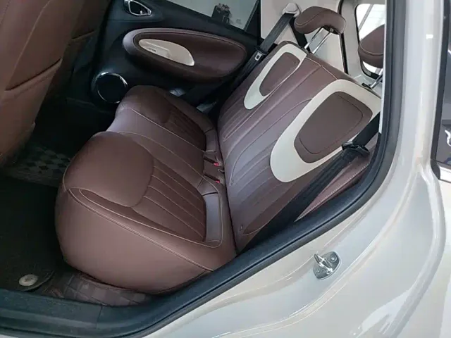Wuling Bingo — Фото автомобиля 16