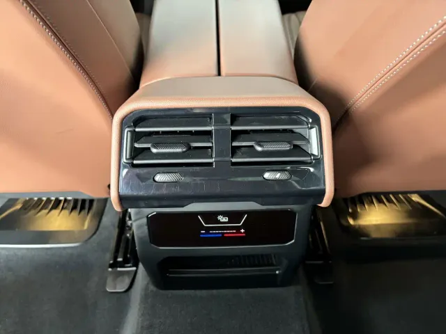 BMW 5 Series — Фото автомобиля 20