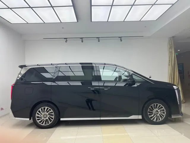 GAC Trumpchi M8 — Фото автомобиля 5