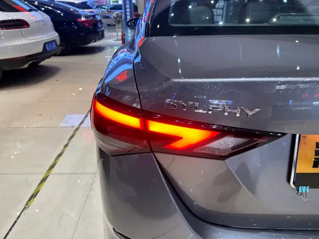 Nissan Sylphy — Фото автомобиля 14