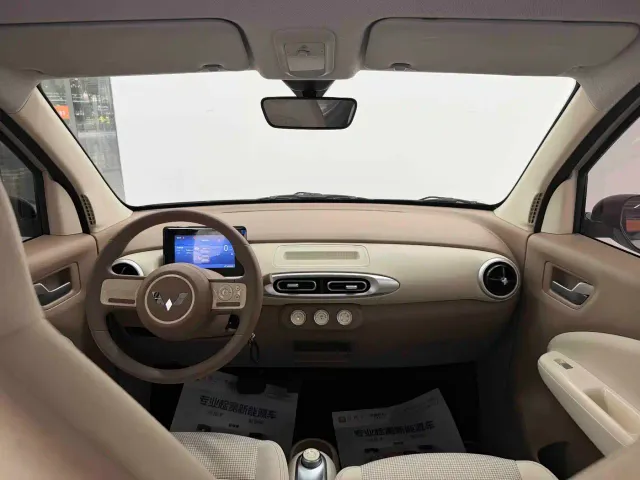 Wuling Hongguang Mini EV — Фото автомобиля 16