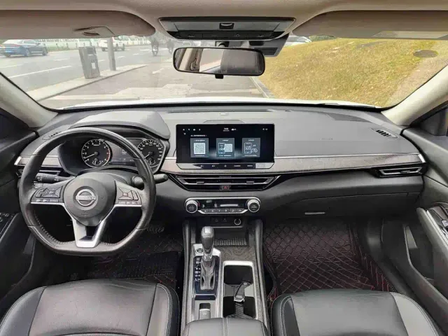 Nissan Teana — Фото автомобиля 9