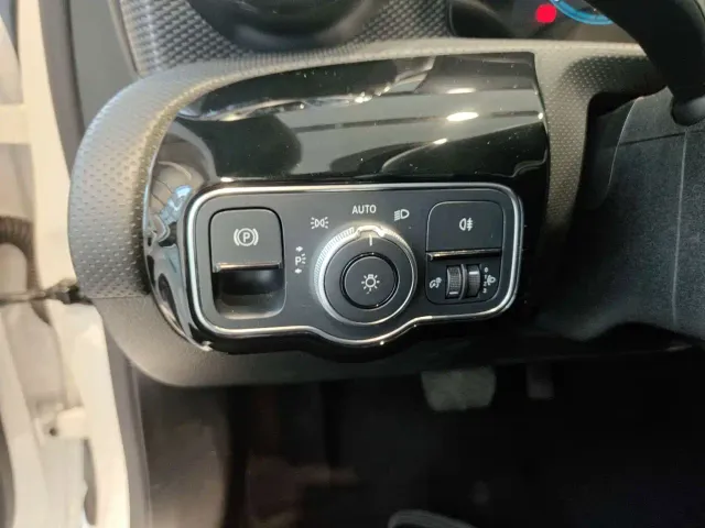 Mercedes-Benz A-Class — Фото автомобиля 9