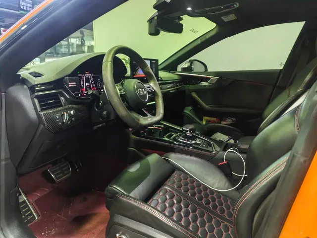 Audi RS 5 — Фото автомобиля 4