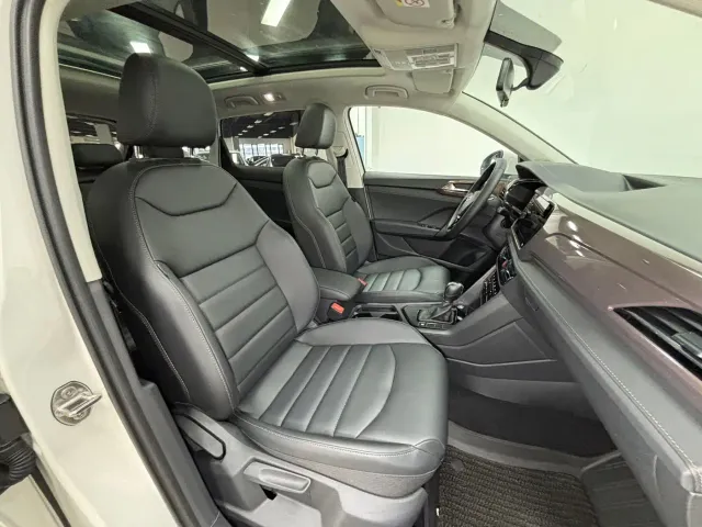 Volkswagen Tharu — Фото автомобиля 10