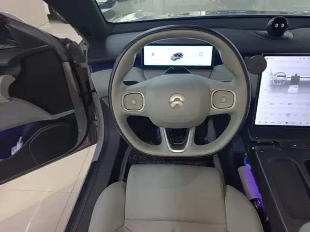 Nio ET5 Touring — Фото автомобиля 10