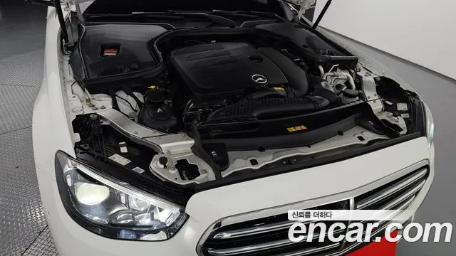 Mercedes-Benz E-Class E-класс W213 E350 4MATIC Exclusive — Фото автомобиля 6