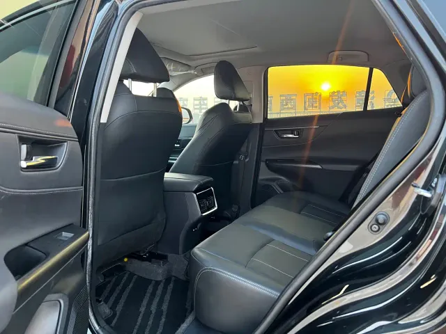 Toyota Harrier — Фото автомобиля 6