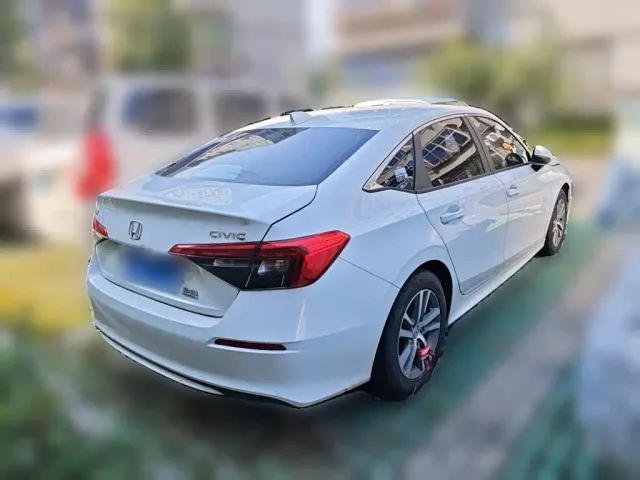 Honda Civic — Фото автомобиля 4