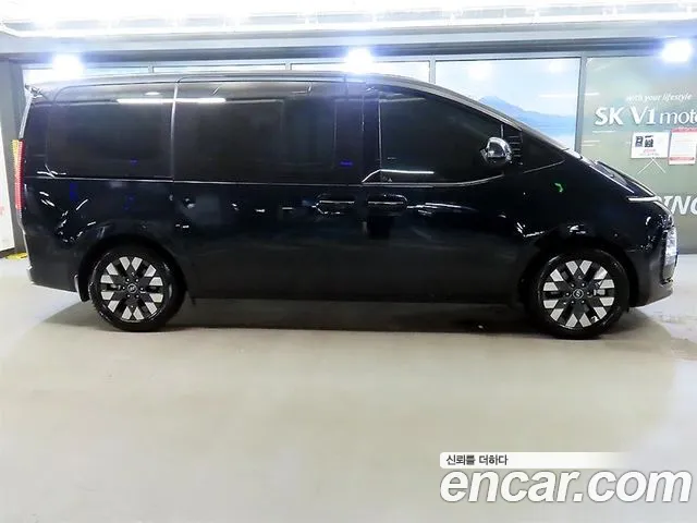 Hyundai Staria Staria — Фото автомобиля 3