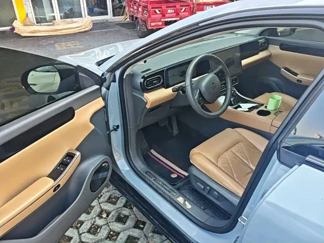 Leapmotor C01 — Фото автомобиля 15
