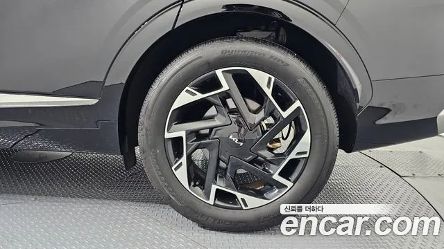 Kia Sportage Sportage 5-е поколение Бензин 1.6 турбо 2WD — Фото автомобиля 21