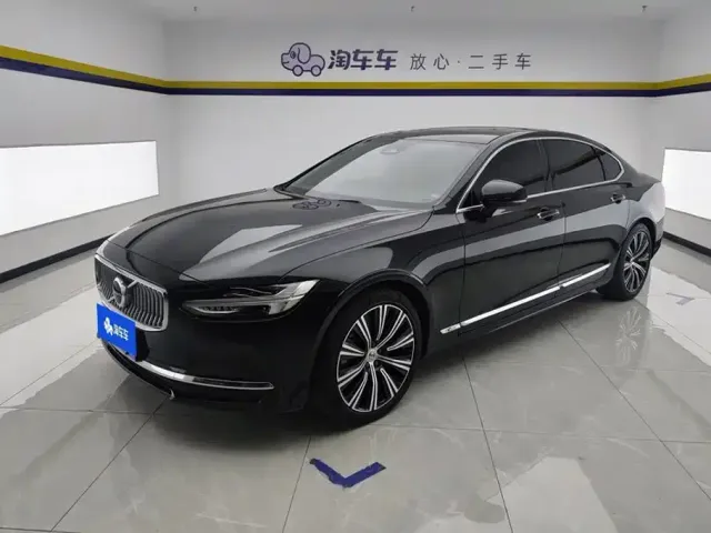 Фотография автомобиля — Volvo S90