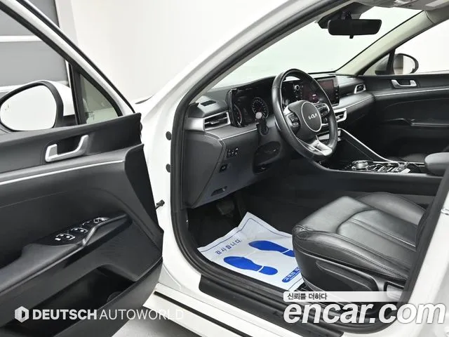 Kia K5 Generation 3 — Фото автомобиля 11