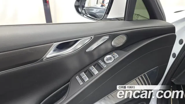 Genesis G80 RG3 — Фото автомобиля 30