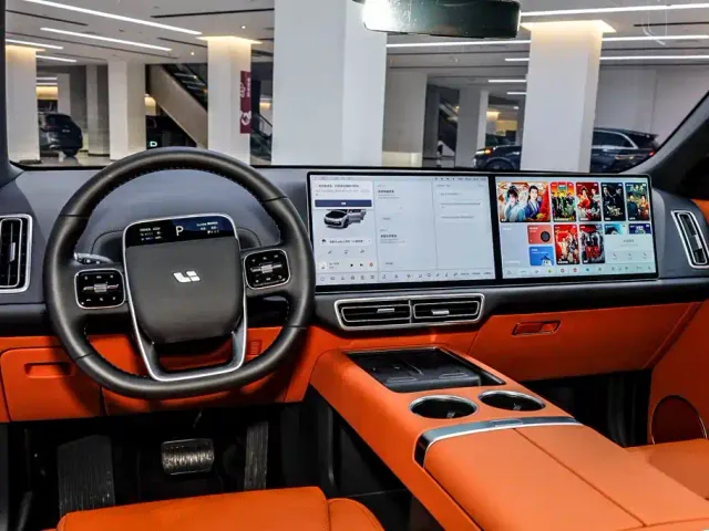 Li Auto L9 — Фото автомобиля 14