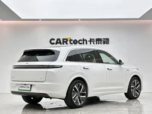 Li Auto L7 — Фото автомобиля 5