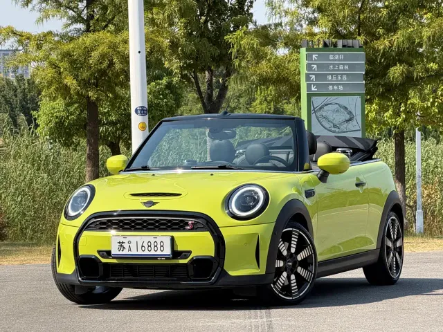 Фотография автомобиля — MINI Hatch