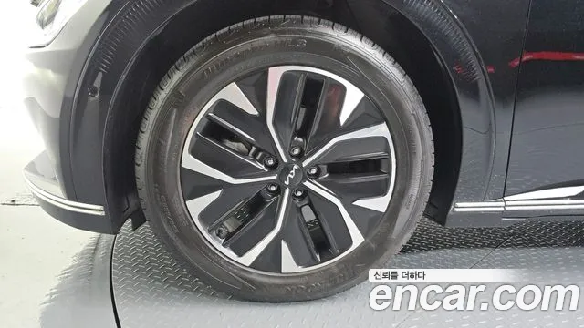 Kia EV6 — Фото автомобиля 5