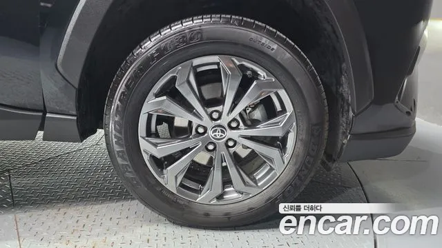 Toyota RAV4 5th Gen — Фото автомобиля 6
