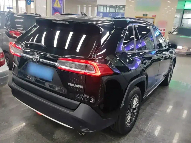 Toyota Wildlander — Фото автомобиля 6