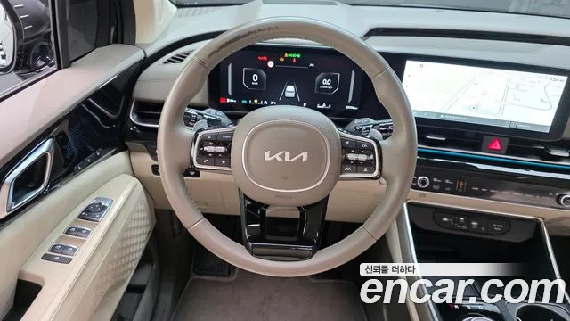 Kia Carnival Generation 4 — Фото автомобиля 17