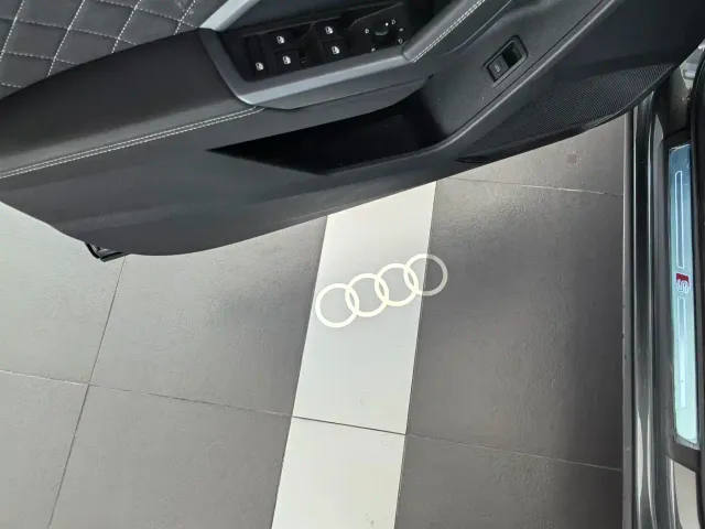 Audi Q3 — Фото автомобиля 12