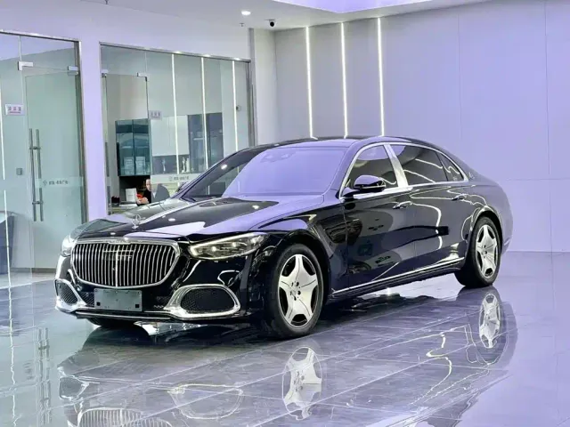 Фотография автомобиля — Mercedes-Benz Maybach S-Class