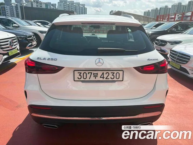 Mercedes-Benz GLA-Class H247 — Фото автомобиля 3