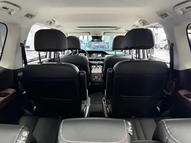 GAC Trumpchi M6 — Фото автомобиля 15