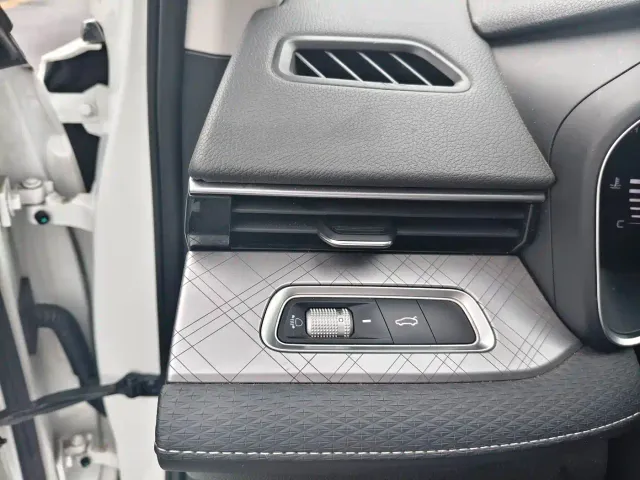 Geely Xingrui — Фото автомобиля 9