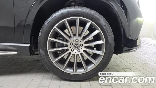 Mercedes-Benz GLE-Class — Фото автомобиля 21