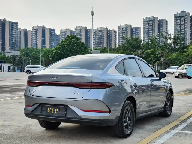 BYD Qin PLUS — Фото автомобиля 4