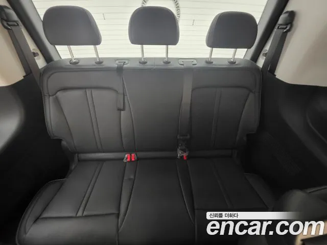 Hyundai Staria — Фото автомобиля 11
